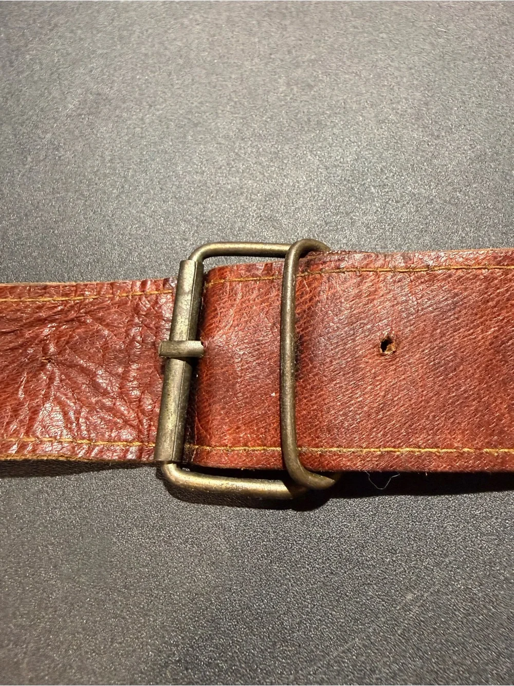 Cuero-Men's Brown Leather Messenger Bag - Classic Briefcase Style-EUC
